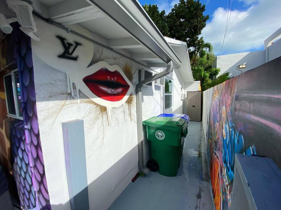 Unique Miami Art Escape W/ Hottub, Arcade & Murals Exterior photo